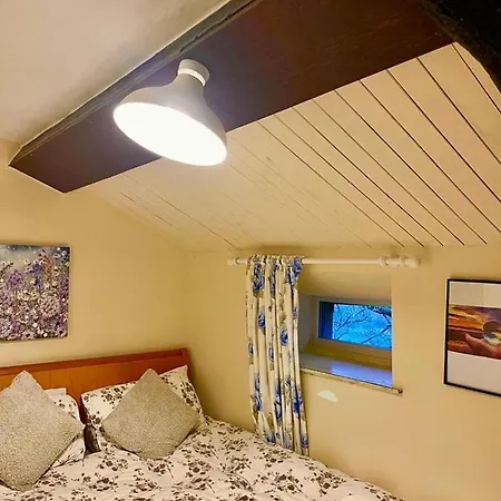 Crag End Cottage, Rogerscale, Nr Cockermouth *